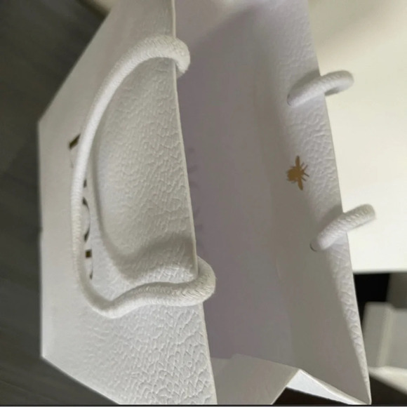 DIOR Authentic Gift Shopping Bag White SIZE 17”x 14”x 6.5” - Picture 3 of 6